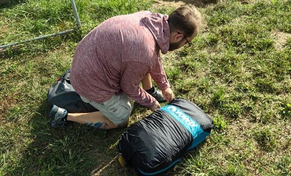 How to Pack a Paraglider Wing Perfectly: The Concertina Bag Guide 2 paraglider concertina bag